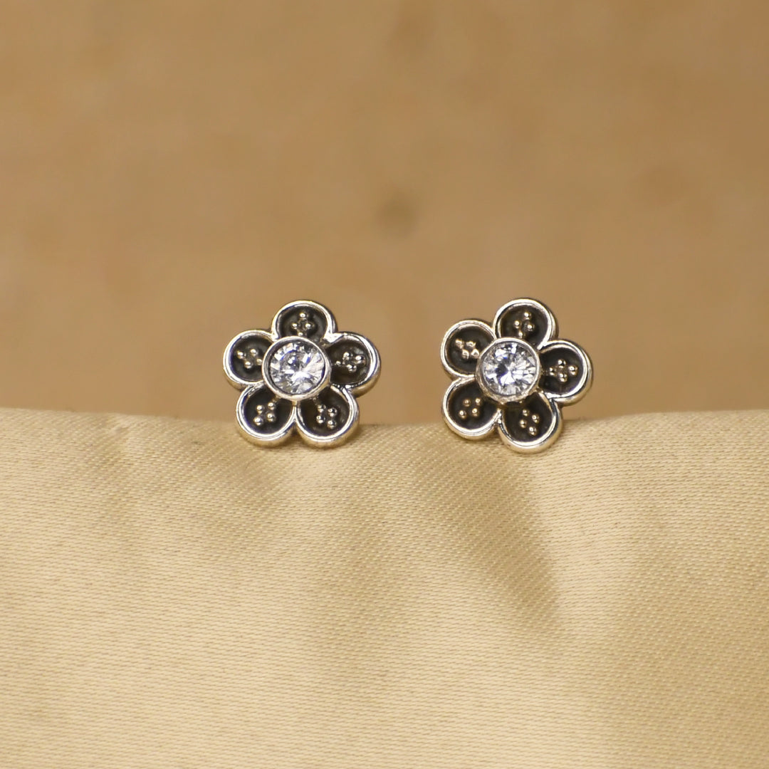 Floral Zircon Studds-3