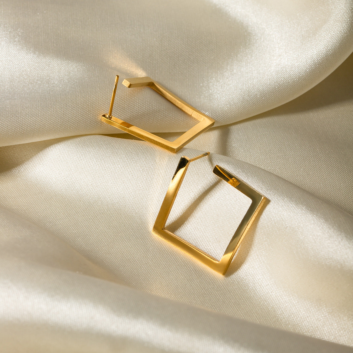 18K Gold Plated Geometric Square Hoop Earrings-2